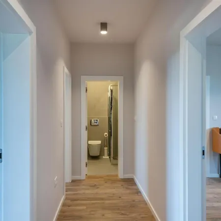 Melody Вилла Jursici